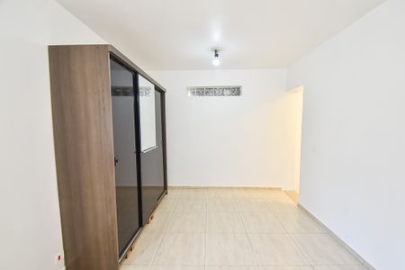 Casa para alugar com 52m², 1 quarto e sem vagaQuarto