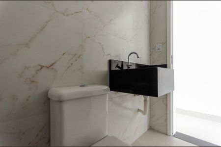 Casa à venda com 132m², 3 quartos e 3 vagasLavabo 1