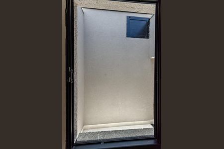 Casa à venda com 132m², 3 quartos e 3 vagasQuarto 2 - Janela