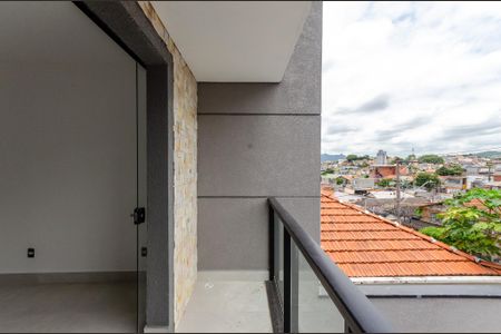 Casa à venda com 132m², 3 quartos e 3 vagasSala - Varanda