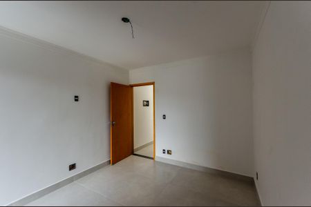 Casa à venda com 132m², 3 quartos e 3 vagasSuíte