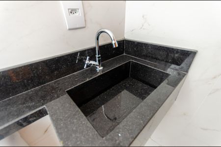 Casa à venda com 132m², 3 quartos e 3 vagasSuíte -Banheiro