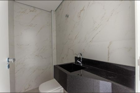 Casa à venda com 132m², 3 quartos e 3 vagasLavabo 1