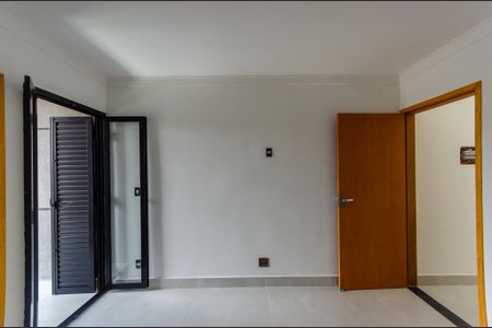 Casa à venda com 132m², 3 quartos e 3 vagasSuíte