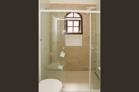 Casa à venda com 120m², 3 quartos e sem vaga Casa à venda com 120m², 3 quartos e sem vagaBanheiro