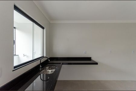 Casa à venda com 132m², 3 quartos e 3 vagas Casa à venda com 132m², 3 quartos e 3 vagasCozinha