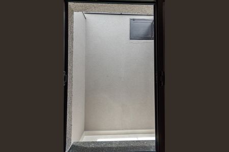 Casa à venda com 132m², 3 quartos e 3 vagas Casa à venda com 132m², 3 quartos e 3 vagasQuarto 2 - Janela