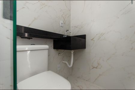 Casa à venda com 132m², 3 quartos e 3 vagas Casa à venda com 132m², 3 quartos e 3 vagasSuíte - Banheiro