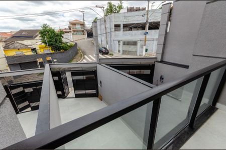 Casa à venda com 132m², 3 quartos e 3 vagas Casa à venda com 132m², 3 quartos e 3 vagasSala - Sacada