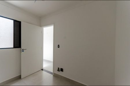 Casa à venda com 132m², 3 quartos e 3 vagas Casa à venda com 132m², 3 quartos e 3 vagasQuarto 2