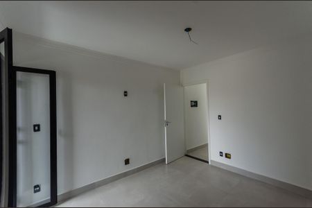 Casa à venda com 132m², 3 quartos e 3 vagas Casa à venda com 132m², 3 quartos e 3 vagasSuíte