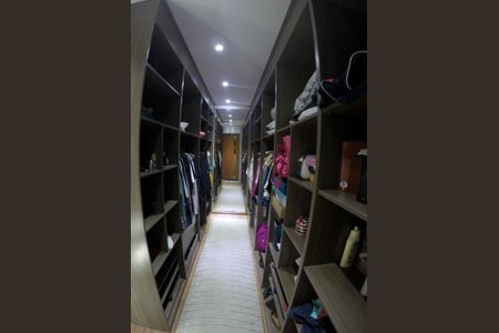 Casa à venda com 375m², 4 quartos e 2 vagasFoto 11