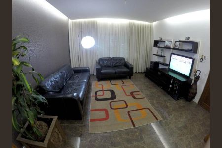 Foto 02 de casa à venda com 4 quartos, 375m² em Umuarama, Osasco