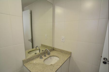 Apartamento para alugar com 65m², 2 quartos e 2 vagas