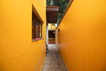 Casa de condomínio para alugar com 588m², 4 quartos e 5 vagas