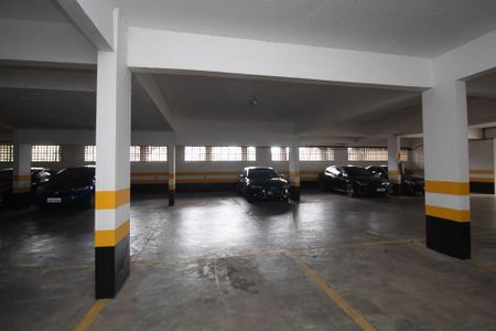 Casa de condomínio para alugar com 588m², 4 quartos e 5 vagas Casa de condomínio para alugar com 588m², 4 quartos e 5 vagasGaragem