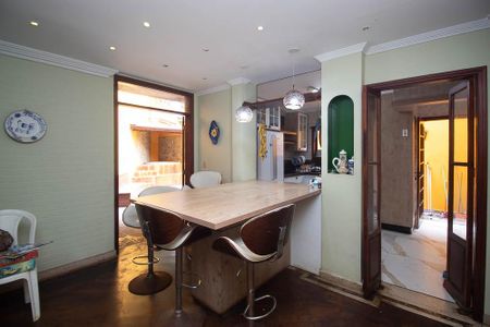 Casa de condomínio para alugar com 588m², 4 quartos e 5 vagas Casa de condomínio para alugar com 588m², 4 quartos e 5 vagasSala de Jogos