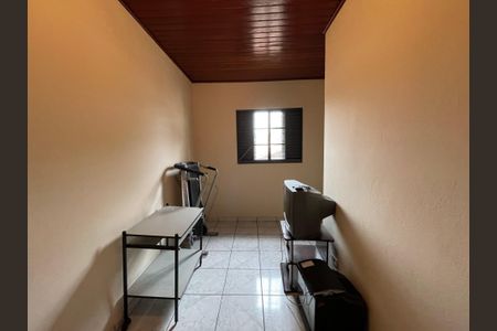 Casa à venda com 218m², 4 quartos e 2 vagas Casa à venda com 218m², 4 quartos e 2 vagasQuarto 4