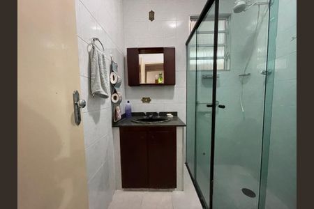 Casa à venda com 218m², 4 quartos e 2 vagas Casa à venda com 218m², 4 quartos e 2 vagasBanheiro 1