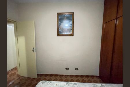 Casa à venda com 218m², 4 quartos e 2 vagas Casa à venda com 218m², 4 quartos e 2 vagasQuarto 2