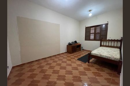 Casa à venda com 218m², 4 quartos e 2 vagas Casa à venda com 218m², 4 quartos e 2 vagasQuarto 1