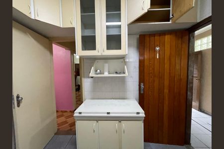 Casa à venda com 218m², 4 quartos e 2 vagas Casa à venda com 218m², 4 quartos e 2 vagasCozinha 1