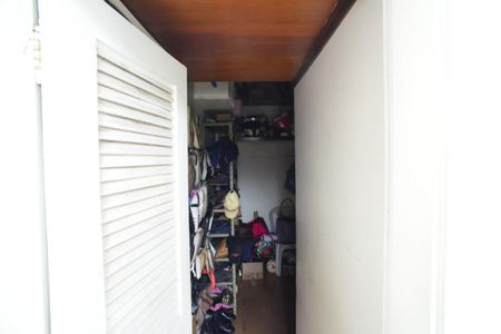 Apartamento para alugar com 215m², 4 quartos e 4 vagas Apartamento para alugar com 215m², 4 quartos e 4 vagasQuarto de Serviço