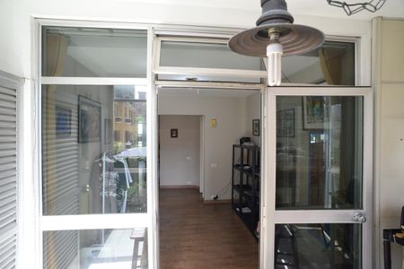 Apartamento para alugar com 215m², 4 quartos e 4 vagas Apartamento para alugar com 215m², 4 quartos e 4 vagasStudio