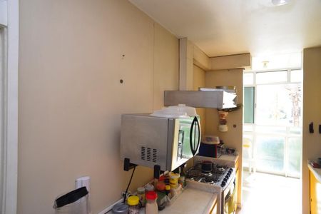 Apartamento para alugar com 215m², 4 quartos e 4 vagas Apartamento para alugar com 215m², 4 quartos e 4 vagasCozinha