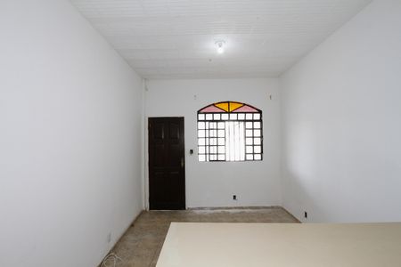 Sala de casa para alugar com 2 quartos, 54m² em Santo Andre, Belo Horizonte
