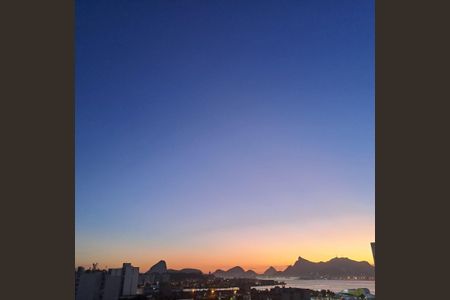 Apartamento para alugar com 66m², 2 quartos e 1 vagaVista