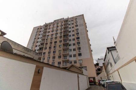 Apartamento para alugar com 66m², 2 quartos e 1 vagaFachada