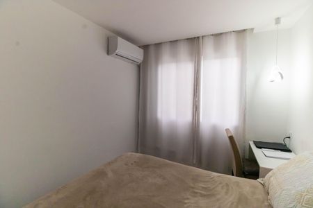 Quarto 1 de apartamento para alugar com 2 quartos, 66m² em Centro, Niterói