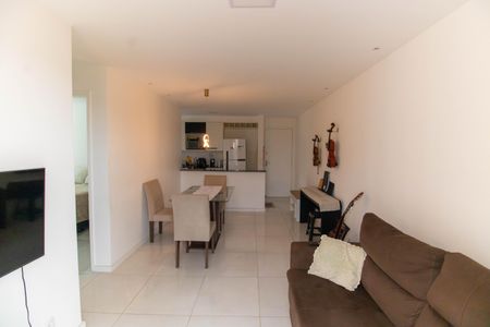 Apartamento para alugar com 66m², 2 quartos e 1 vagaSala