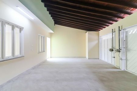 Casa à venda com 336m², 5 quartos e 5 vagasGaragem
