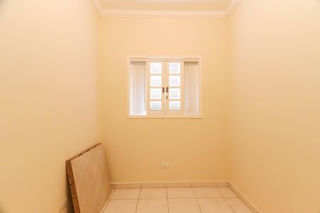 Casa à venda com 336m², 5 quartos e 5 vagasEdicula - Quarto 2