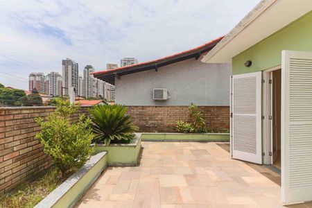 Casa à venda com 336m², 5 quartos e 5 vagasVaranda Quartos