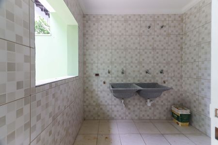 Casa à venda com 336m², 5 quartos e 5 vagasLavanderia