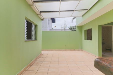 Casa à venda com 336m², 5 quartos e 5 vagasQuintal