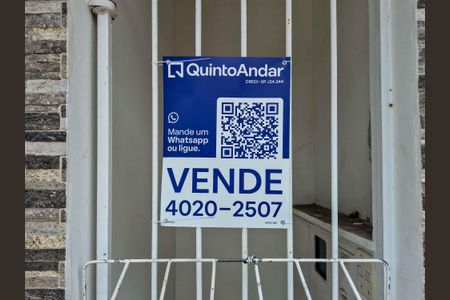 Casa à venda com 336m², 5 quartos e 5 vagasFachada - Plaquinha