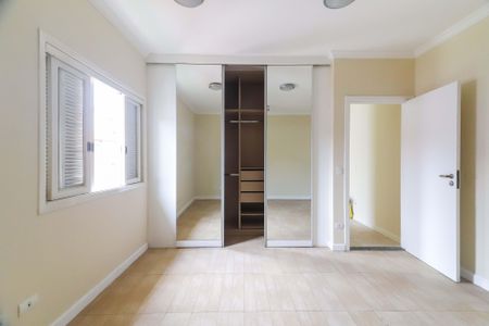 Casa à venda com 336m², 5 quartos e 5 vagasSuite 3