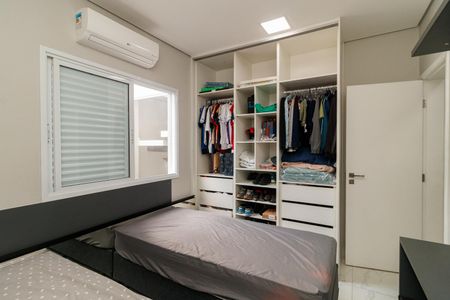 Casa à venda com 292m², 4 quartos e 3 vagasSuíte 2