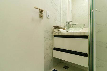 Casa à venda com 292m², 4 quartos e 3 vagasSuíte 4 banheiro