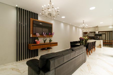 Casa à venda com 292m², 4 quartos e 3 vagasSala