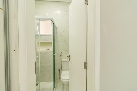 Casa à venda com 292m², 4 quartos e 3 vagasSuíte 4 banheiro