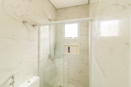 Casa à venda com 292m², 4 quartos e 3 vagasSuíte 2 banheiro