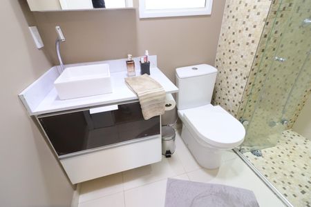 Apartamento à venda com 57m², 2 quartos e 1 vagaBanheiro da Suíte 1