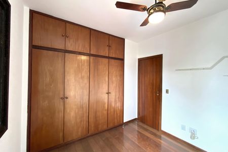 Apartamento à venda com 155m², 4 quartos e 2 vagasQuarto 4