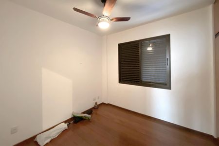 Apartamento à venda com 155m², 4 quartos e 2 vagasQuarto 4