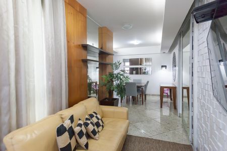 Apartamento para alugar com 107m², 2 quartos e 2 vagassala